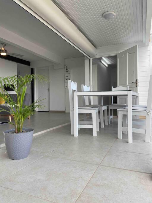 Villa Bahia - Appt F3 Vue Mer Et Montagne Baillif Eksteriør bilde